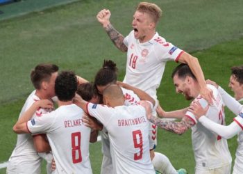 EURO 2020’de ilk çeyrek finalist Danimarka oldu