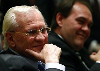 Peker, Demirören’e: Baban da kimseye parasını ödemez, mallara çökerdi