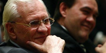 Peker, Demirören’e: Baban da kimseye parasını ödemez, mallara çökerdi