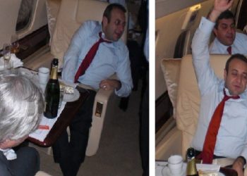 AKP’li eski Bakan Egemen Bağış’ın içtiği şampanyanın fiyatı dudak uçuklattı