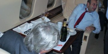 Egemen Bağış’la SBK’nin uçağında olduğu iddiasıyla fotoğrafı paylaşılan Ali Bayramoğlu konuştu