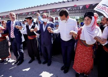 İmamoğlu, cumhurbaşkanlığına adaylığını Malatya’da ‘ilan etti