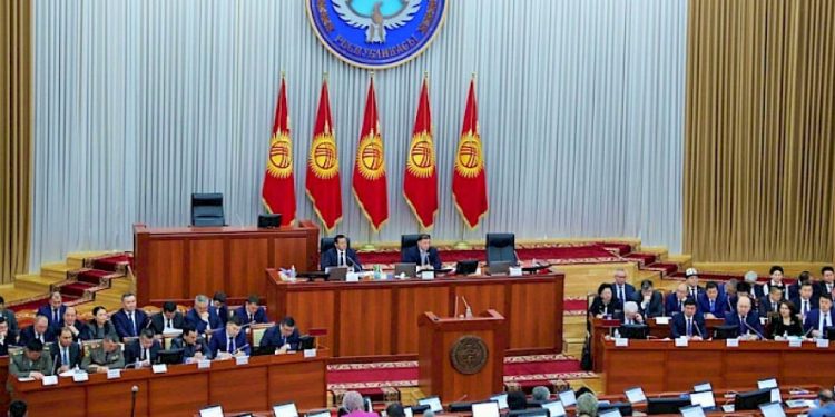 İçişleri Bakan Yardımcısı Kırgız Meclisi’ne bilgi verdi: Orhan İnandı, Kırgızistan sınırından çıkış yapmadı