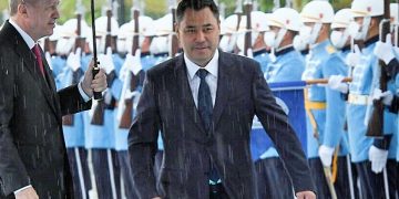 İlk ziyaretini Ankara’ya yaptı:Kızgız Cumhurbaşkanı Caparov’a insan hakları örgütlerinden çağrı