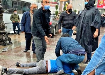 Veli Saçılık: Polis olmayan koluma kelepçe takmak istedi, kolumu uzatmadığım için tekmeledi