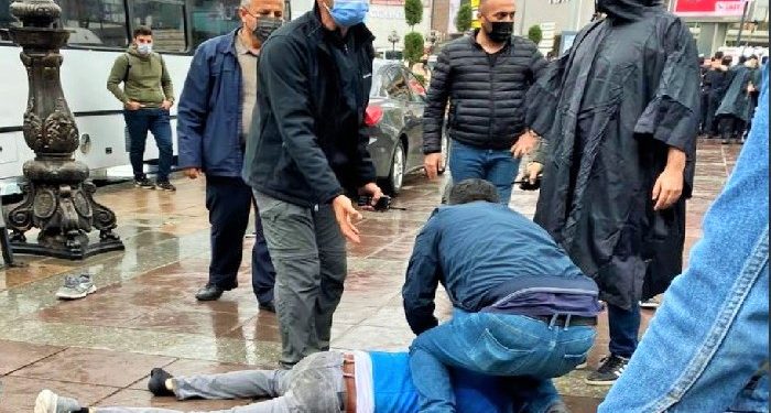 Veli Saçılık: Polis olmayan koluma kelepçe takmak istedi, kolumu uzatmadığım için tekmeledi