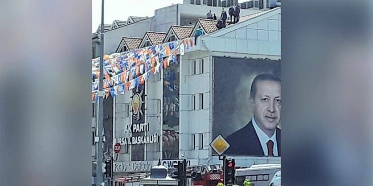 AKP İl Başkanlığı’nda intihar girişimi