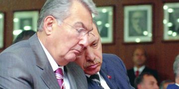 Zülfü Livaneli: Baykal, Erdoğan’ın önünü Cumhurbaşkanlığı vaadiyle açtı