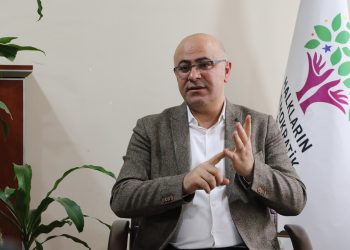 Milletvekili Hişyar Özsoy: Diyarbakır ziyaretinde can çekişen bir Erdoğan gördüm