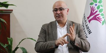 Milletvekili Hişyar Özsoy: Diyarbakır ziyaretinde can çekişen bir Erdoğan gördüm