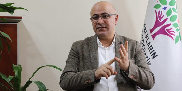 Milletvekili Hişyar Özsoy: Diyarbakır ziyaretinde can çekişen bir Erdoğan gördüm