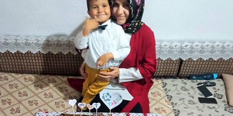 7,5 aylık hamile Huriye Acun bir haftadır tek kişilik hücrede