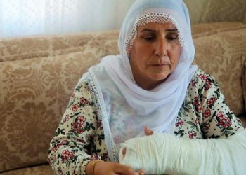 Diyarbakır’da kadınların kol ve dişini kıran polislere takipsizlik