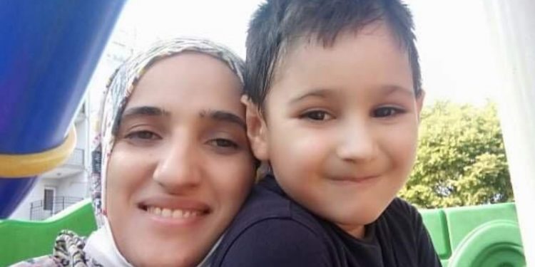Otizm tedavisi gören Salih’in annesi Zeybegül Yılmaz gözaltına alındı