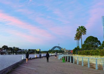 Sydney’de, Kovid-19 nedeniyle sokakağa çıkma yasağı 4 hafta uzatıldı