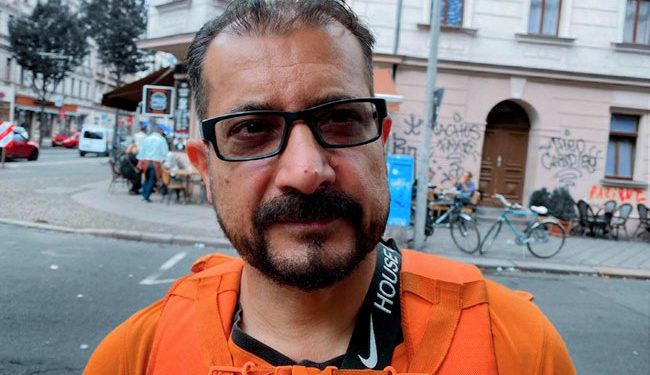 Eski Bakan yemek kuryesi oldu: Ülkeyi terk eden Cumhurbaşkanı Eşref Gani’nin kabinesinde yer alıyordu