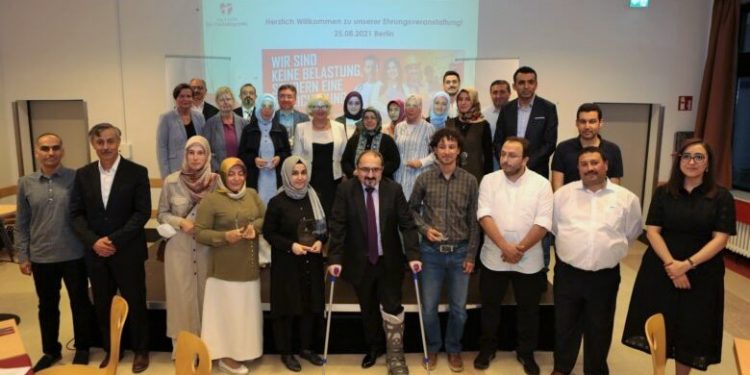 Doktor, öğretmen, hemşire, mühendislerin başarısı: AKP rejiminin mağduru KHK’ların başarı öyküleri, Almanları büyledi