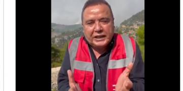 Antalya Belediye Başkanı feryat etti: Yangın şehre indi ne olur buraya uçak gönderin