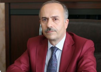 3.2 milyona makam odasını yenileyen rektör kendisine özel banyo yaptırıyor