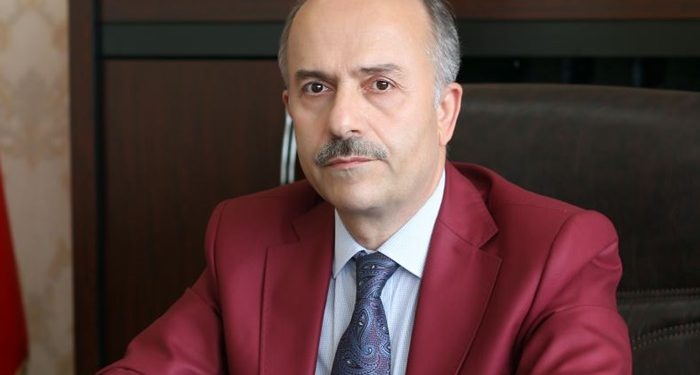 3.2 milyona makam odasını yenileyen rektör kendisine özel banyo yaptırıyor