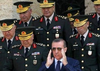 Milli Savunma Bakanlığı’ndan emekli askerlere ‘susun’ notu