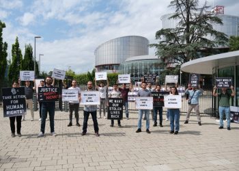 Harbiyeliler, AİHM kapısında devre arkadaşlarının hakkını arıyor