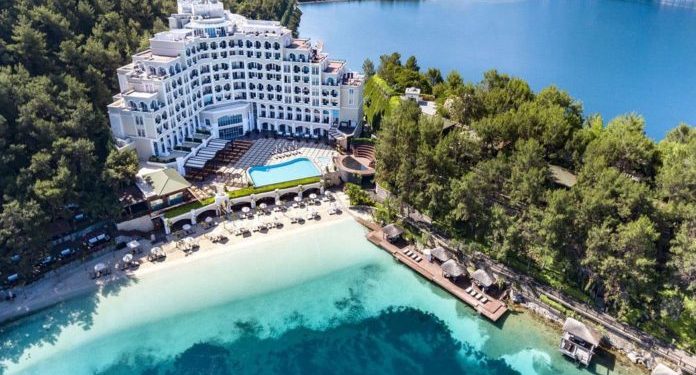 Gasp edilen  Koza-İpek Grubuna ait 7 yıldızlı otel M.Gökçek’in gizli kasasına peşkeş çekilmiş!