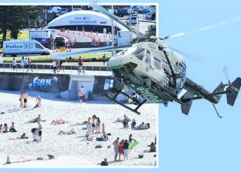 Sydney’de havadan ve karadan Covid-19 mesajı: ‘Bu bir halk sağlığı düzenidir, kuralları çiğnemeyin, para cezası kesilecek’