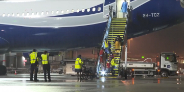 Avustralyalı ilk kafile Perth’e indi:BaşbakanMorrison, Kabil’deki kaotik durumun devam ettiğini söyledi