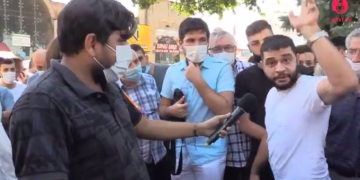 Suriyeli gencin cevabı herkesi susturdu: Onlar saraylarda en güzel yemeklerini yerler, siz de birbirinizi