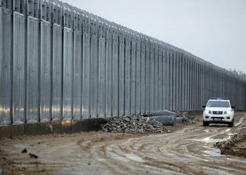 Yunanistan’ın Türkiye sınırına ördüğü duvar 40 km’ye uzadı