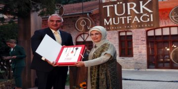 Parası halkın cebinden: Emine Erdoğan’ın tarif kitabının maliyeti 975 bin TL