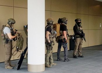 İnfaz lisitesiyle yakalandı:Alman polisinden Hizmet Hareketi mensuplarına suikast şüphelisine baskın