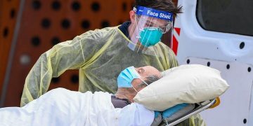 Melbourne’da 20’li yaşlarda bir genç Kovid-19’dan dolayı vefat etti: Avustralya’da 14 kişi daha hayatını kaybetti