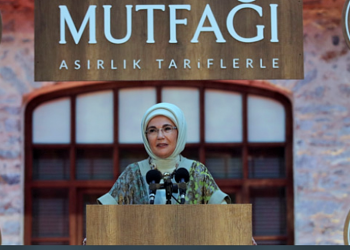 Emine Erdoğan’a suç duyurusu: Yemek kitabı için devletin kasasından 1 milyon lira harcadı