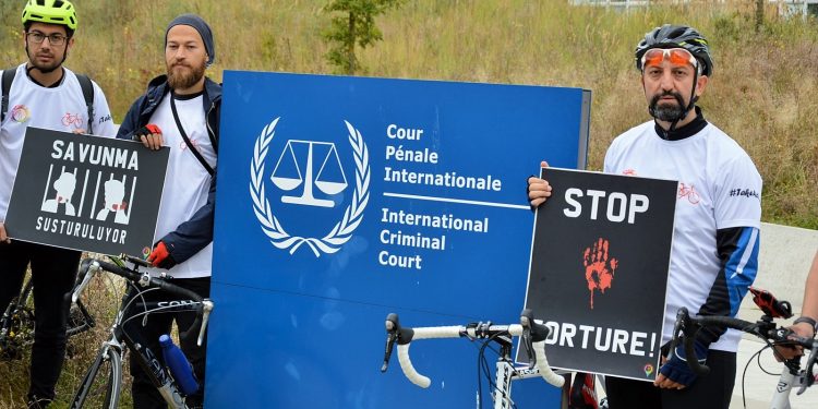 Koşulsuz Adalet Maratonu ‘Umut İçin Pedal Çevir’ sloganıyla Lahey’den başladı