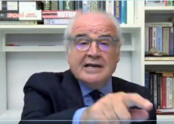 Yazar Bayraktaroğlu: Masumları hapislerde çürüten zihniyetin, cezasız kalacağını mı zannediyorsunuz!