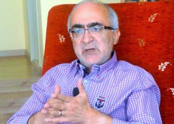 Eski AKP’li Çamuroğlu AKP için:  Bu ülkenin başına gelmiş en büyük felakettir