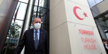 Türkiye’de öğrenciler barınamazken ABD’de Türkevi’ne 291 milyon dolar