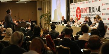 AKP rejiminin kan donduran tablosu: Öğretmen Mehmet Alp, Turkey Tribunal’de işkenceyi anlattı