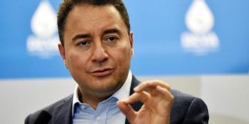 Ali Babacan: Bakanlar Kurulu’nda boş kağıtlar imzalanıyor, KHK’lar da öyle