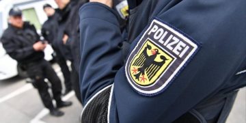 Der Spiegel Dergisi duyurdu: Almanya’da infaz listesi, silah ve 200 mermiyle yakalanan kişi MİT ajanı çıktı