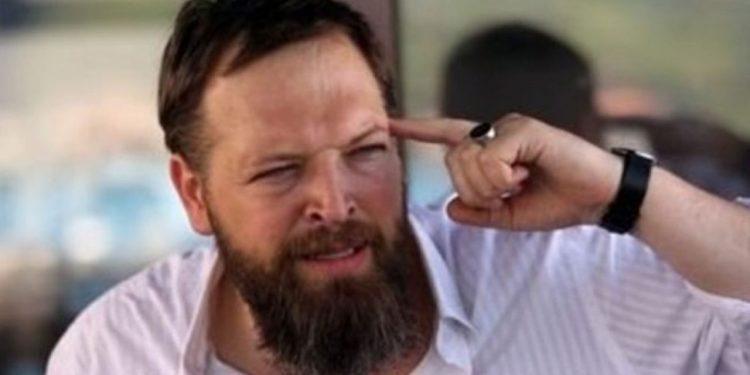 Helallik isteyen  aktrol Fatih Tezcan aldığı cevaplarla şoke oldu: Haram, zehir, zıkkım olsun