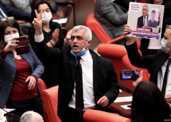 Gergerlioğlu: Mustafa Şentop hakkımda sahte evrak düzenletti, yüzüne söyleyince salonu terk etti