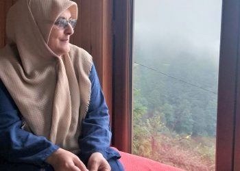 KHK’lı Figen öğretmenin evladına son vedası: ‘Oğlum içeri girersem bunu  yayınla olur mu? Bana duaya devam etsinler ‘
