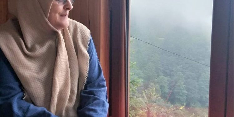 KHK’lı Figen öğretmenin evladına son vedası: ‘Oğlum içeri girersem bunu  yayınla olur mu? Bana duaya devam etsinler ‘