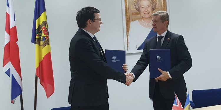 Eski Başbakanı  Filat’ın İngiltere’ye kaçırdığı paralar iade edilecek