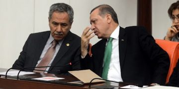 Bülent Arınç, AKP için: Arabasında kokain çeken adamı genel merkeze almışlar