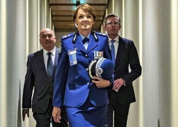 NSW Emniyet’i, bayan Polis Müdürü Karen Webb’e emanet: Teşkilatta 17 bin polis görev yapıyor