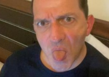 Evli bir kadınla mesajları sosyal medyaya düşen AKP’li Mücahit Birinci,  numaranın kendisine ait olduğunu doğruladı